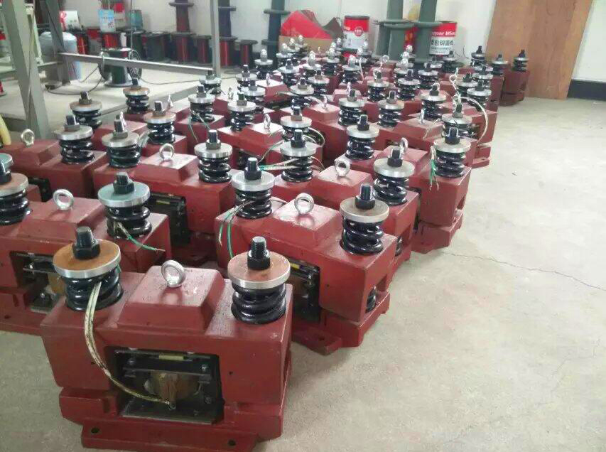 CZ型倉壁振動器